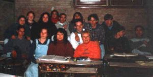 Alumnos de 4� a�o Bachiller Contable (Turno Noche) con la Prof. Graciela Drubetta.